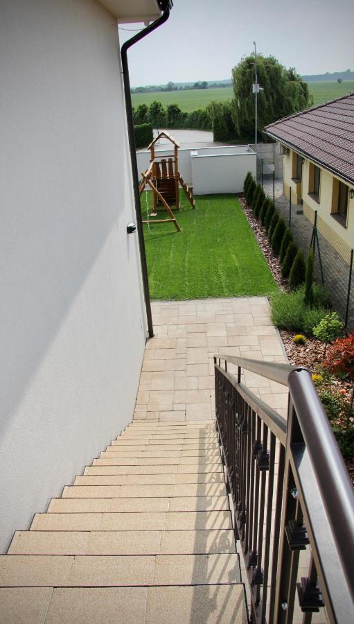 Jazmin Apartmany Velky Meder Exterior photo